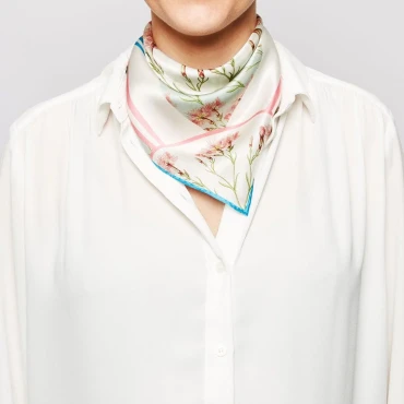 BLUE AND PINK NELLIKE SCARF