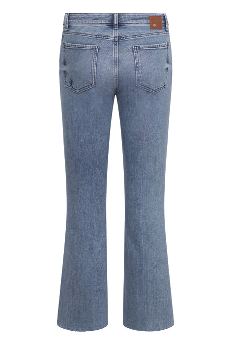 VIC CROPPED 6-8