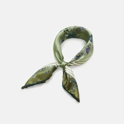 FLOWERING GREEN F SCARF
