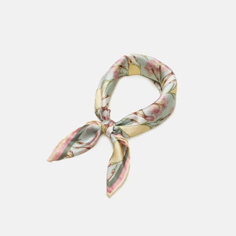 PASTEL NELLIKE SCARF
